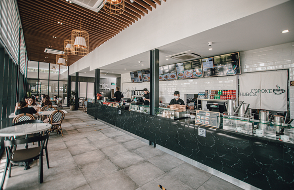Hub and spoke cafe